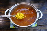 Фото приготовления рецепта: Томатный суп с курицей, кукурузой и рисом - шаг №19