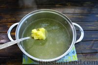 Фото приготовления рецепта: Томатный суп с тыквой, курицей и кукурузой - шаг №9