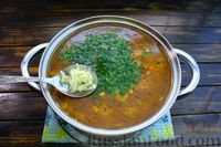Фото приготовления рецепта: Томатный суп с тыквой, курицей и кукурузой - шаг №20