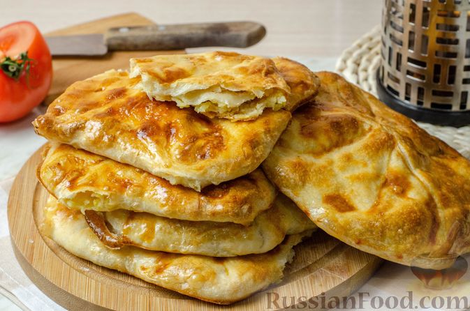 Молдавские плацинды с картошкой в мультиварке - рецепт