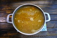 Фото приготовления рецепта: Суп с фаршем, рисом и консервированными помидорами - шаг №10