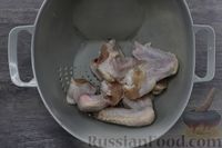 Фото приготовления рецепта: Жареные куриные крылышки в панировке - шаг №2