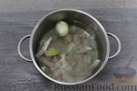 Фото приготовления рецепта: Рыбный суп с клёцками - шаг №4