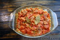 Фото приготовления рецепта: Капуста, запечённая со свининой в томатном соке - шаг №10
