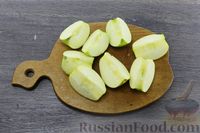 Фото приготовления рецепта: Утка в лимонно-имбирном маринаде, запечённая с яблоками (в рукаве) - шаг №9