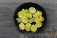 Фото приготовления рецепта: Картофель, запечённый с репой и сливками - шаг №7