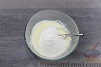 Фото приготовления рецепта: Мандариновые маффины на йогурте - шаг №10