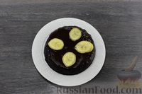 Фото приготовления рецепта: Брауни с бананами и шоколадной глазурью (без сахара и муки) - шаг №11