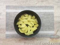 Фото приготовления рецепта: Картофельные котлеты с рисом и зеленью - шаг №2