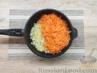 Фото приготовления рецепта: Картофельные котлеты с рисом и зеленью - шаг №8