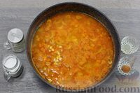Фото приготовления рецепта: Томатный суп с индейкой и чечевицей - шаг №11
