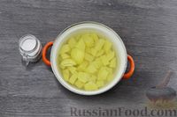 Фото приготовления рецепта: Картофельные котлеты с грецкими орехами и семенами льна - шаг №2
