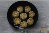 Фото приготовления рецепта: Картофельные котлеты с грецкими орехами и семенами льна - шаг №22