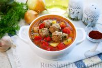 Фото к рецепту: Томатный суп с фрикадельками и болгарским перцем