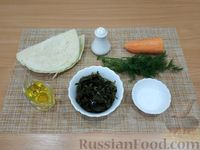 Фото приготовления рецепта: Салат с морковью, морской и белокочанной капустой - шаг №1