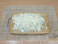 Фото приготовления рецепта: Салат с морковью, морской и белокочанной капустой - шаг №2