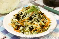 Фото приготовления рецепта: Салат с морковью, морской и белокочанной капустой - шаг №9