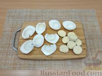 Фото приготовления рецепта: Яйца, фаршированные куриной печенью - шаг №6