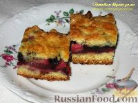 Фото приготовления рецепта: Пирог с яблоками и черникой - шаг №5