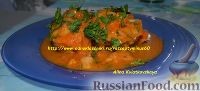 Фото к рецепту: Тушеная рыбка с морковью и луком