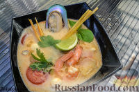 Фото к рецепту: Тайский суп с морепродуктами