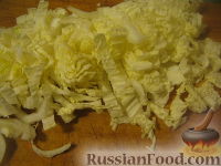 Фото приготовления рецепта: Салат овощной с редисом и семенами кунжута - шаг №1