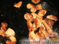 Фото приготовления рецепта: Солянка мясная с грибами - шаг №2