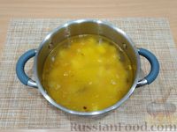 Фото приготовления рецепта: Суп с мясными фрикадельками и сливками - шаг №6