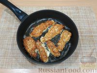 Фото приготовления рецепта: Рыба, жаренная в луковом кляре - шаг №11