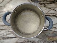 Фото приготовления рецепта: Рисовая каша с маковым молоком и карамелизированными яблоками - шаг №2