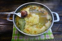 Фото приготовления рецепта: Суп с мясными фрикадельками и клёцками - шаг №17