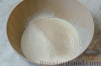 Фото приготовления рецепта: Дрожжевые пирожки с капустой и грибами (в духовке) - шаг №3