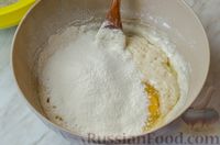 Фото приготовления рецепта: Дрожжевые пирожки с капустой и грибами (в духовке) - шаг №5