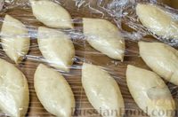 Фото приготовления рецепта: Дрожжевые пирожки с капустой и грибами (в духовке) - шаг №21