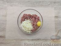 Фото приготовления рецепта: Запечённые мясные тефтели в сливочно-овощном соусе - шаг №4