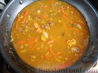 Фото приготовления рецепта: Суп с копчёными рёбрышками и фасолью - шаг №12