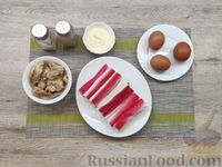 Фото приготовления рецепта: Крабовые палочки, фаршированные печенью трески и яйцом - шаг №1