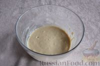 Фото приготовления рецепта: Дрожжевые пирожки с курицей, на молоке и сливочном масле (в духовке) - шаг №4