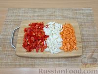 Фото приготовления рецепта: Булгур с курицей, овощами и грибами - шаг №6