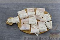 Фото приготовления рецепта: Рыба с апельсинами, сыром и орехами (в духовке) - шаг №3