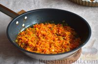 Фото приготовления рецепта: Рыба, запечённая под морковно-сырной шубкой - шаг №8