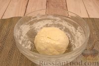 Фото приготовления рецепта: Чесночный хлеб с зеленью и сыром - шаг №4