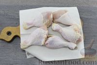 Фото приготовления рецепта: Куриные голени, фаршированные грибами (в духовке) - шаг №5