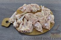 Фото приготовления рецепта: Куриные голени, фаршированные грибами (в духовке) - шаг №8