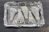 Фото приготовления рецепта: Куриные голени, фаршированные грибами (в духовке) - шаг №14