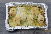 Фото приготовления рецепта: Куриные рулетики с сыром и зеленью (в духовке) - шаг №16