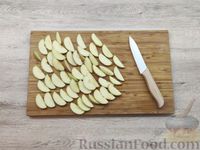 Фото приготовления рецепта: Запеканка из пшённой каши с яблоками - шаг №7
