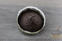 Фото приготовления рецепта: Постный шоколадный торт с малиновым кремом - шаг №9