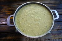 Фото приготовления рецепта: Гороховый суп-пюре с жареными шампиньонами (на курином бульоне) - шаг №15