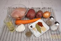 Фото приготовления рецепта: Картошка, тушенная с курицей - шаг №1